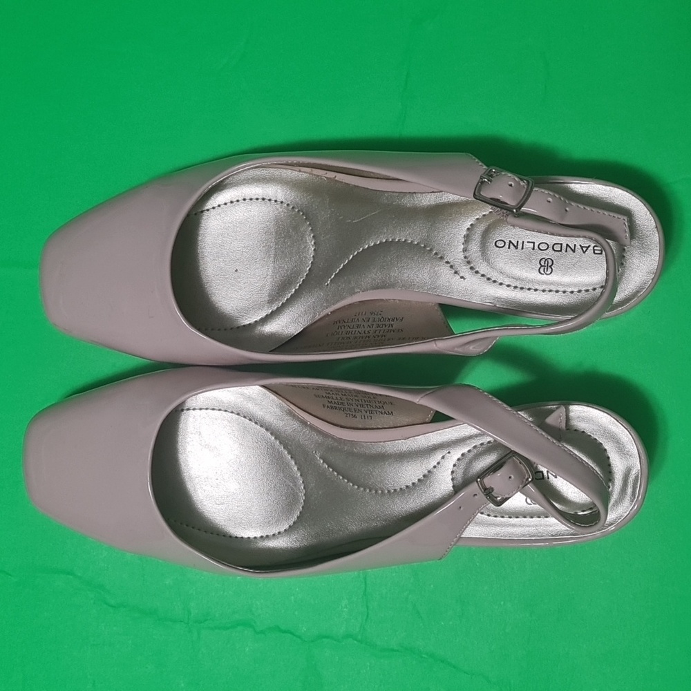 Bandolino Pink kitten heel